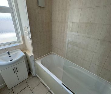 Room in a Shared Flat, Hampstead Road, NW1 - Photo 6