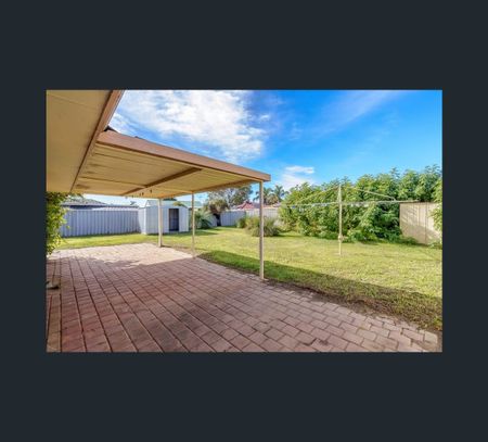 35 Grange Dr, Cooloongup, WA 6168 - Photo 5