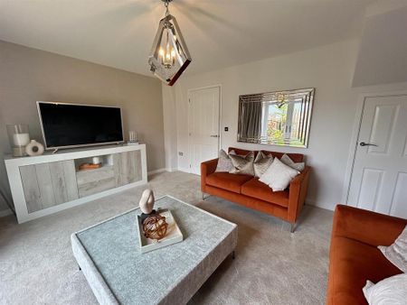 3 bedroom semi-detached house to rent - Photo 3