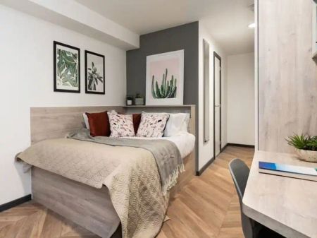 Deluxe Ensuite - Photo 5