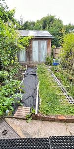 Sunnydene Road, Croydon, CR8 2 - Photo 4