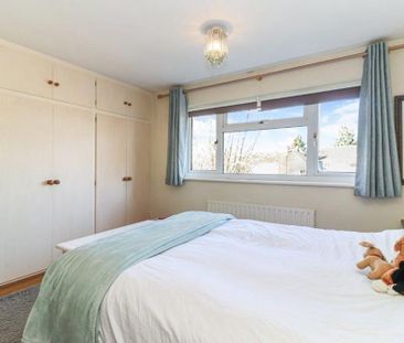 4 bedroom detached house to rent - Photo 6