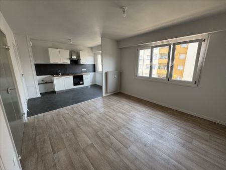 Location Appartement 2 pièces 45m² - Photo 2