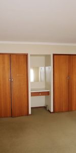 Brilliant Location - Walk to Everything - Photo 4