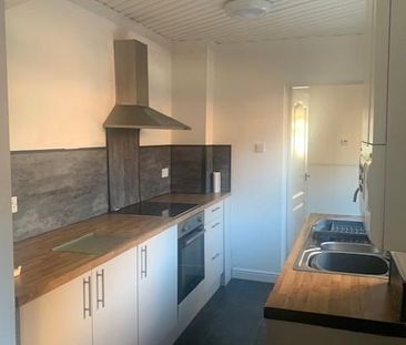 4 bedroom terraced house to rent - Photo 2