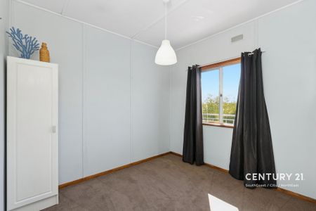 Coastal Living at Its Best – 3-Bedroom Unit Just Minutes from the Beach! - Photo 5