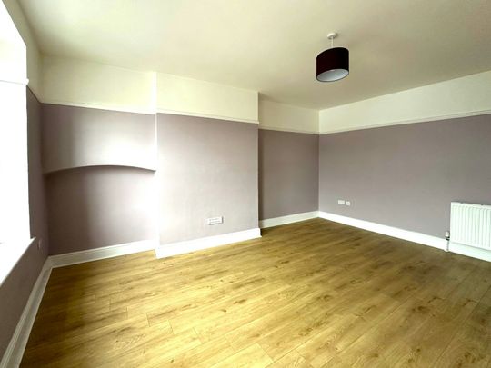 Maisonette to rent on - Photo 1