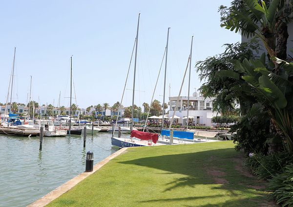 Two bedrooms apartment on Sotogrande Marina