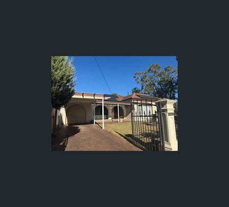 18 Deepdene Avenue, Klemzig, SA 5087 - Photo 1