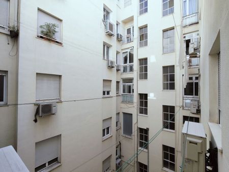 4 room luxury Flat for rent in Madrid, Autonomous Region of Madrid - Photo 3