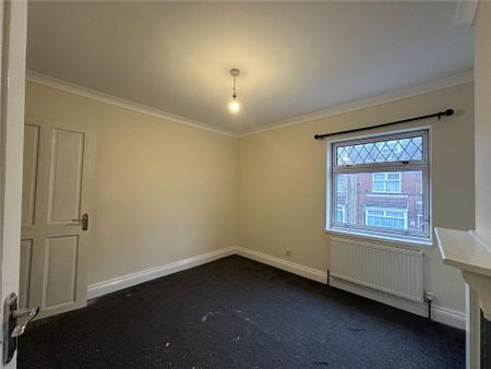 3 bedroom terraced house to rent - Photo 4