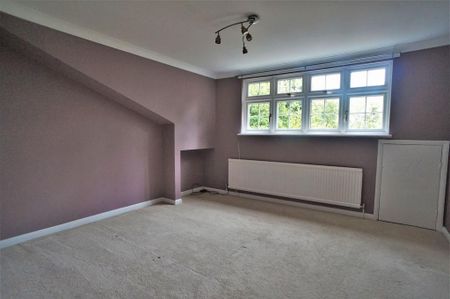 4 bedroom detached house to rent - Photo 3