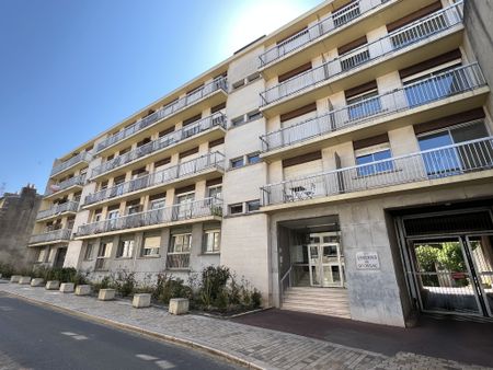 Location Appartement 2 pièces 47m² POITIERS 86000 - Photo 5