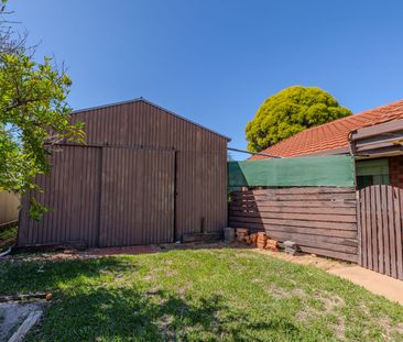 Large Family Home with Separate Retreat - Photo 1