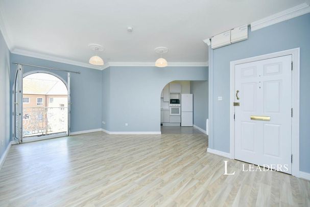 2 bedroom flat to rent - Photo 1