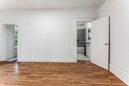 For Lease - 32 Arthur Street, Brant, Ontario - Photo 5