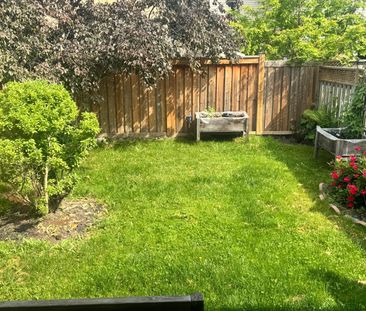 For Lease - 14 Blacksmith Lane, Whitby, Ontario - Photo 6