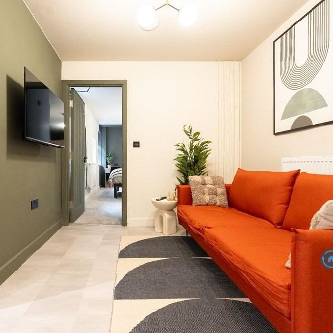 1 bedroom in a house share to rent - Photo 1