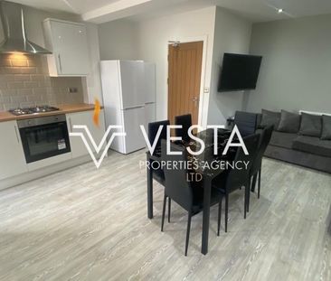 7 bedroom terraced house to rent - Photo 3