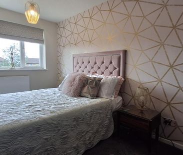 3 bedroom semi-detached house to rent - Photo 4