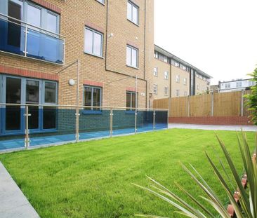 3 bedroom apartment to rent - Photo 3