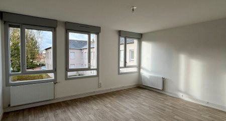 À CHARLEVILLE MEZIERES - Photo 5