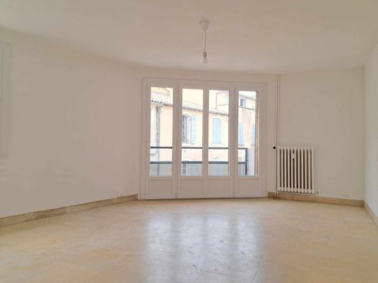 Location Appartement 3 pièces 67m² NIMES 30000 - Photo 1