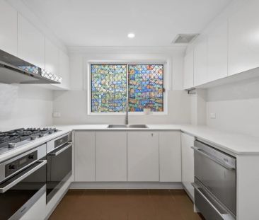 Light-Filled & Beautifully Updated Family Townhouse - Photo 1