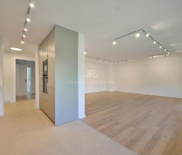 For rent – 4.5 rooms at 800m from Coppet train station - Photo 3