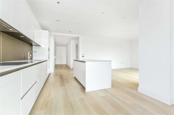 Luxury 3 bedroom apartment on Teddington Riverside. - Photo 1