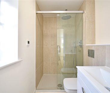 Well presented 2 bedroom apartment to rent in the popular village o... - Photo 5