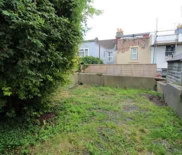 4 bedroom terraced house to rent - Photo 5