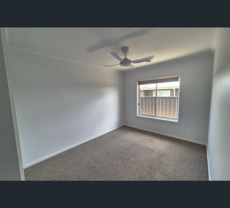 12 Shellbrook Avenue, Thurgoona, NSW 2640 - Photo 5