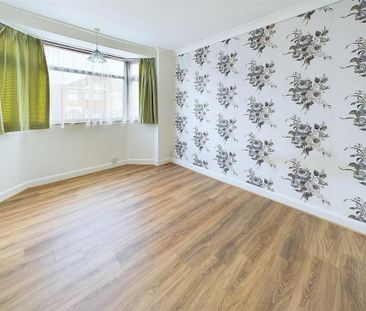 3 bedroom end of terrace house to rent - Photo 5