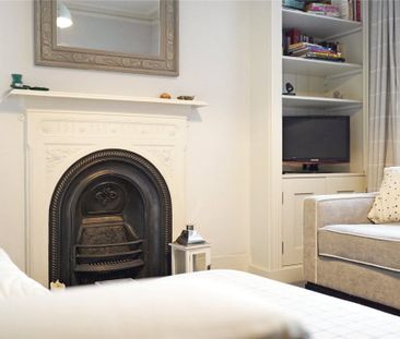 Queens Club Gardens - Photo 2