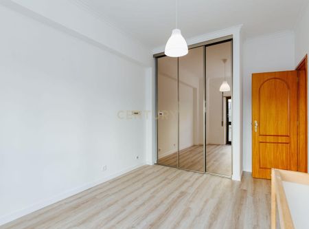 Almada, Setúbal Municipality - Photo 2