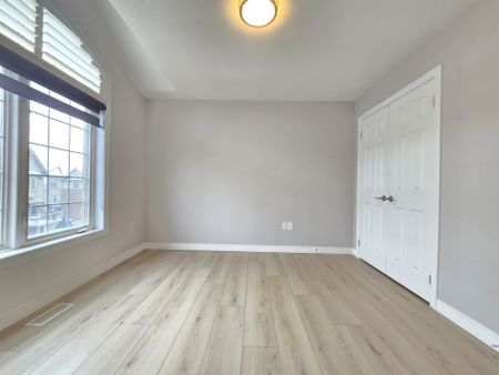 For Lease - 1401 Plains Road Unit# 96, Burlington, Ontario - Photo 4