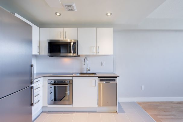 230 Oak Street - Photo 1