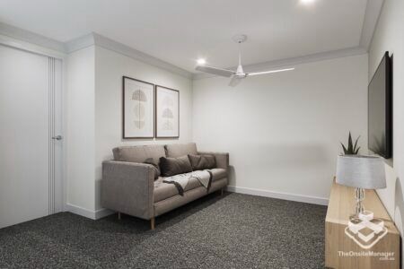 Townhouse, 3 bed, 2 car garage. - Photo 1