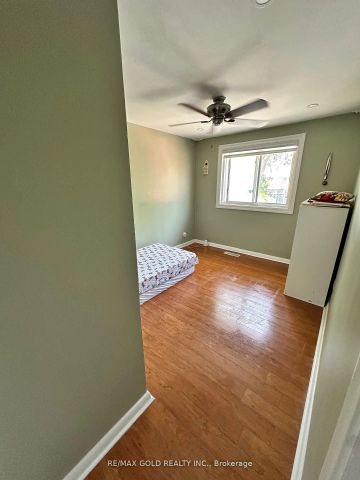 76 Pandora Circle #Upper - Photo 5