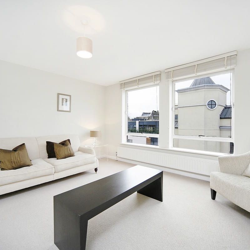 Large, two double bedroom apartment set in this quiet, modern private portered building with lift, located in the heart of South Kensington. Council Band F | EPC Rating C - Photo 1