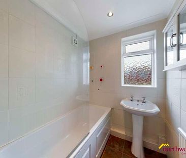 Graham Crescent, Mile Oak, Brighton And Hove, BN41 - Photo 2