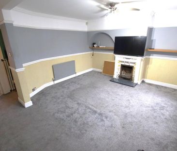 3 bedroom end of terrace house to rent - Photo 3