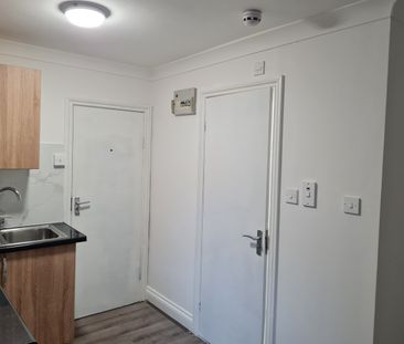 1 Bed Flat, Chatsworth Road, E5 - Photo 6