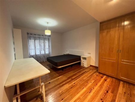 Piso de alquiler en Carrer Dels Adreçadors, 10, El Mercat - Photo 5