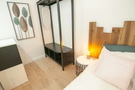 Carrer de les Carretes, Barcelona, Catalonia 08001 - Photo 4