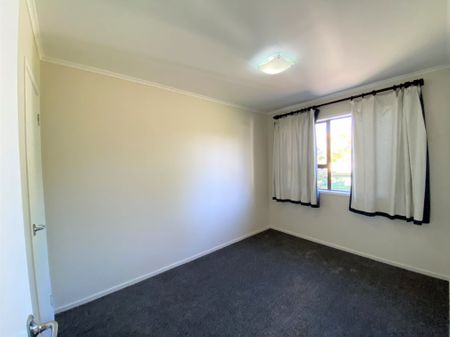 3 Bedrooms on Oreil Avenue - Photo 5