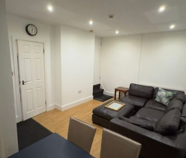 Woodside Place, Burley, Leeds, LS4 2QU - Photo 4