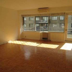 Apartment on 6th floor available now! (#604) - Photo 2