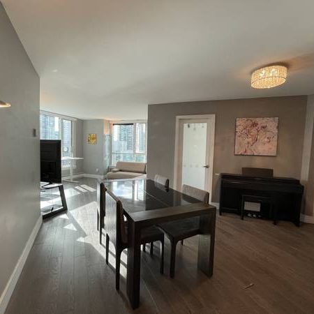 3 bedrooms furnished apartment in yaletown with ocean view - Photo 1